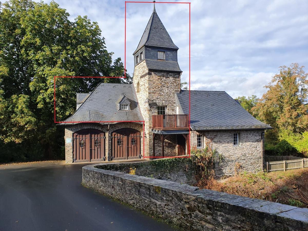 Ferienwohnung Kutscherhaus auf der Sauerburg Sauerthal Exterior foto